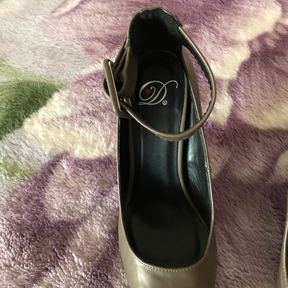 Beautiful High Heels - Picture 10 of 10